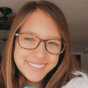 Meet your Posher, Savanna